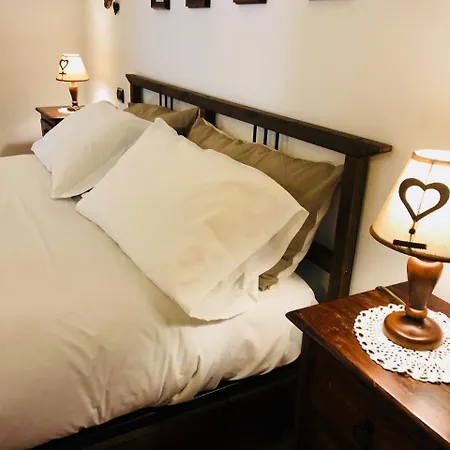 Rifugio Del Cavaliere מלון דירות